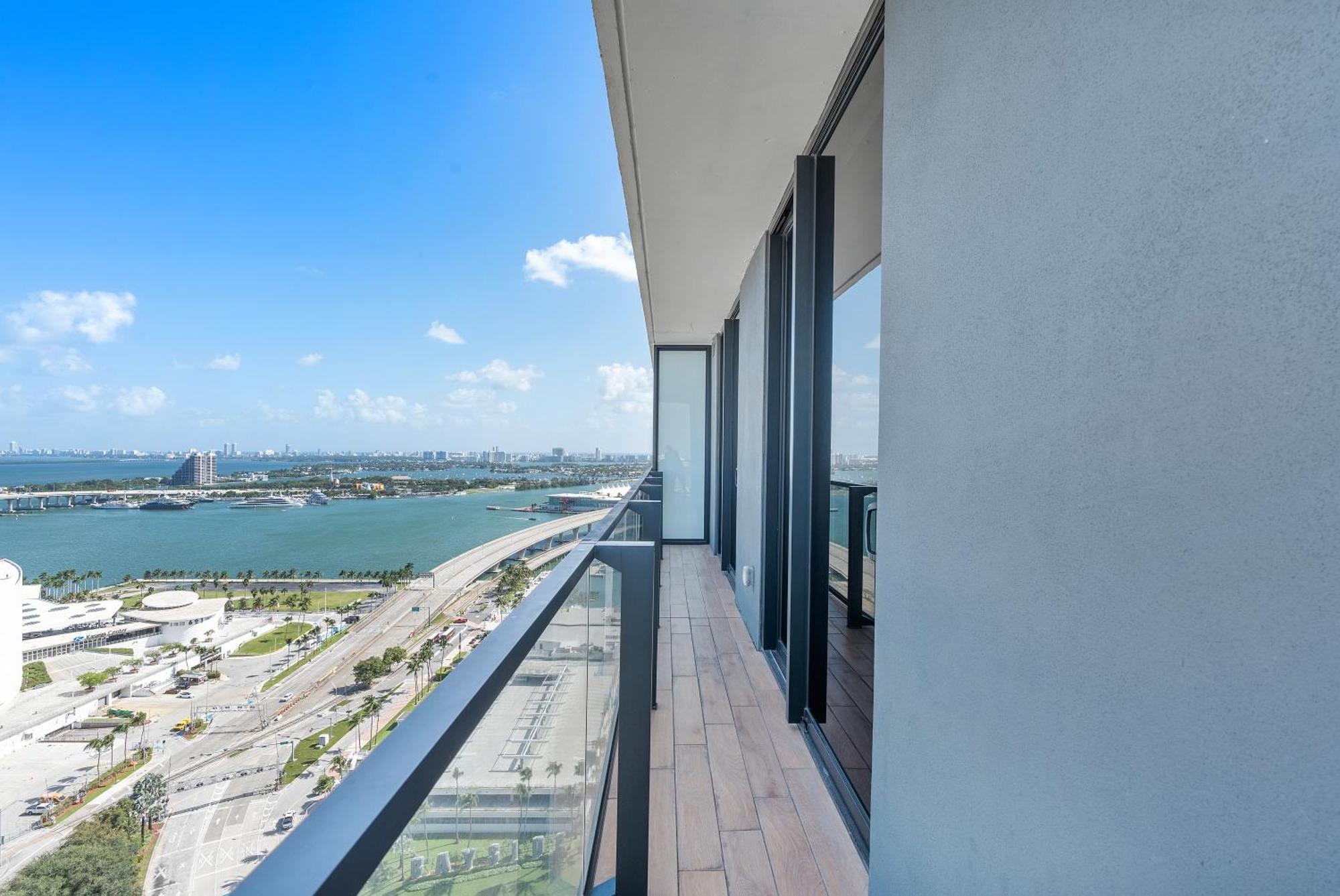 Downtown By Miami Vacation Rentals Экстерьер фото
